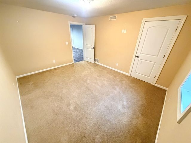 904 Poplar St, Osage, IA 50461