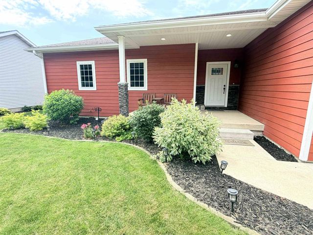 904 Poplar St, Osage, IA 50461