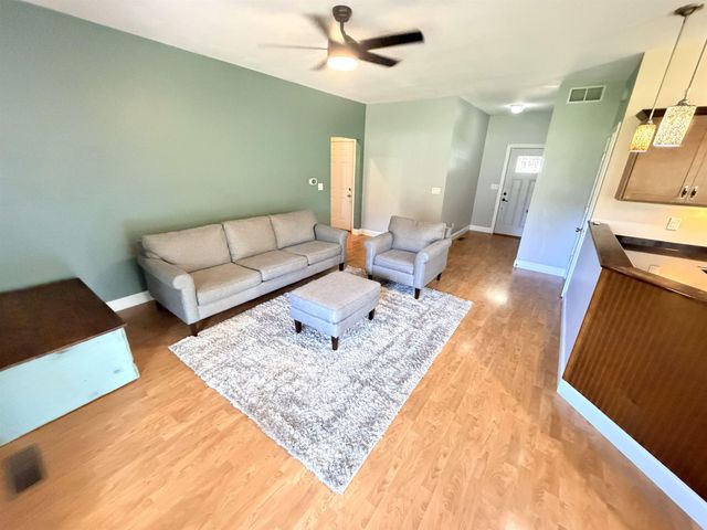904 Poplar St, Osage, IA 50461