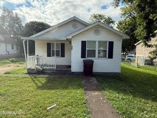 141 W Howe St, Alcoa, TN 37701