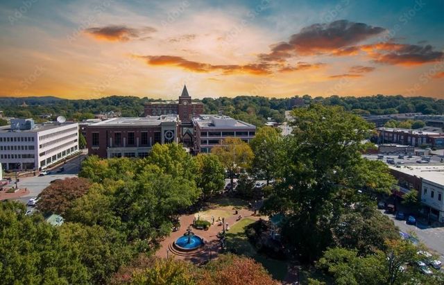 765 Trevett Way, Marietta, GA 30062