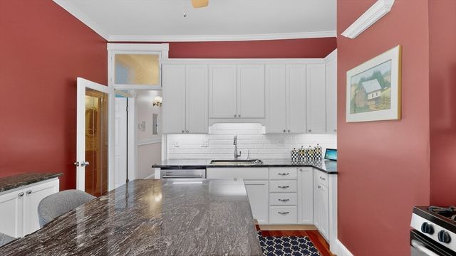 18 Hancock St 4, Boston, MA 02114