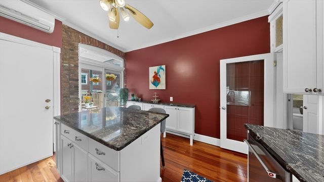 18 Hancock St 4, Boston, MA 02114