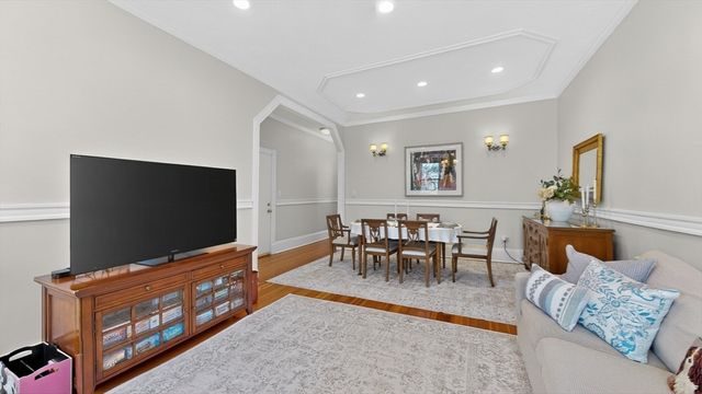 18 Hancock St 4, Boston, MA 02114