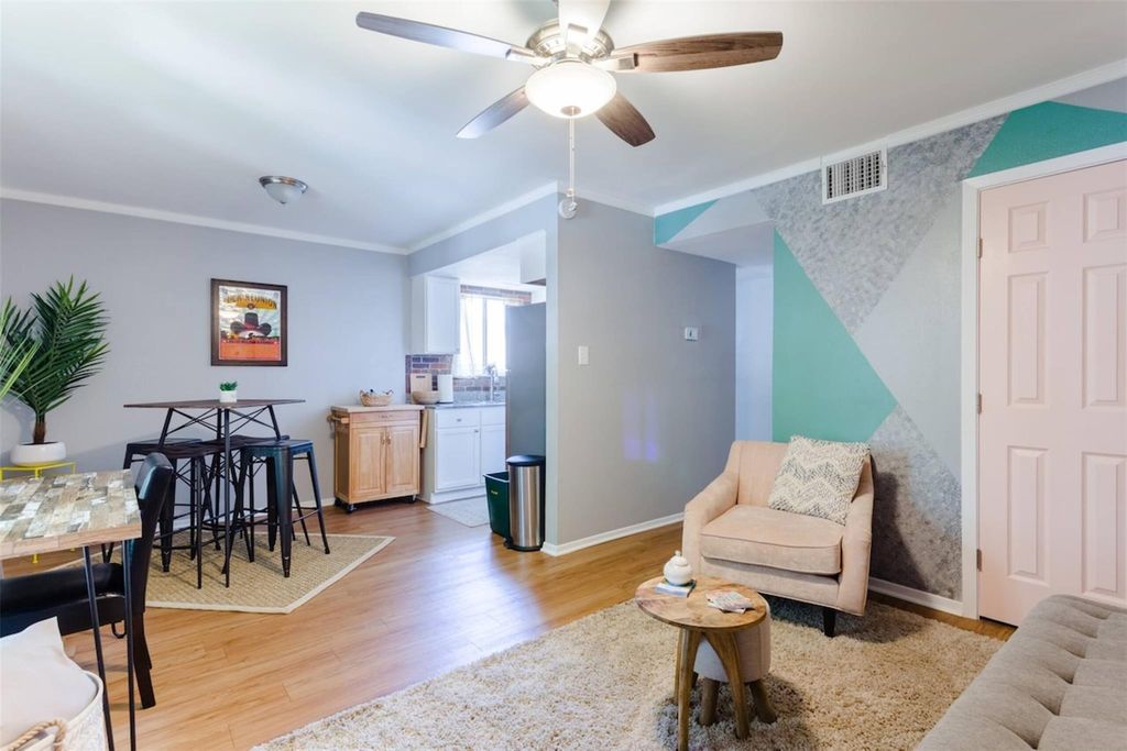 3417 Willowrun DR C, Austin, TX 78704
