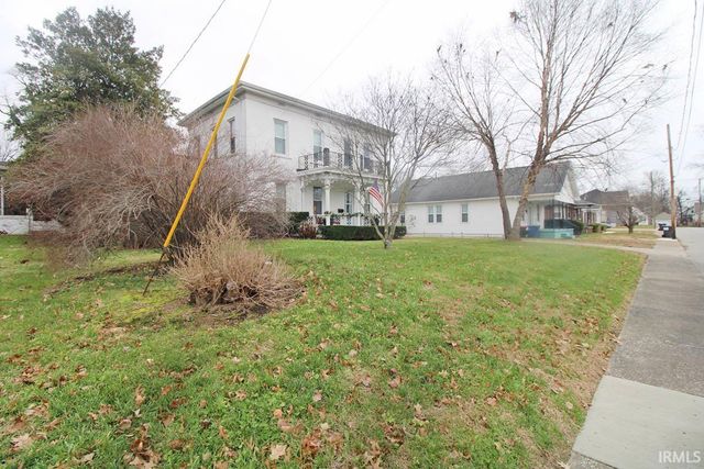 121 N Seventh Street, Boonville, IN 47601