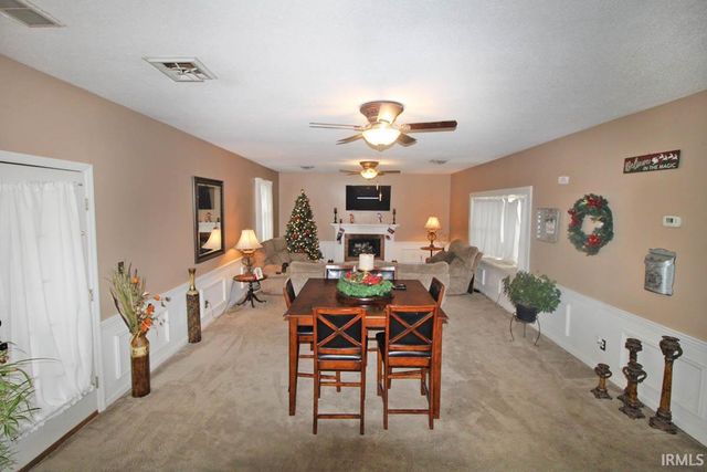 121 N Seventh Street, Boonville, IN 47601