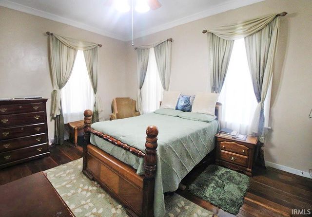 121 N Seventh Street, Boonville, IN 47601