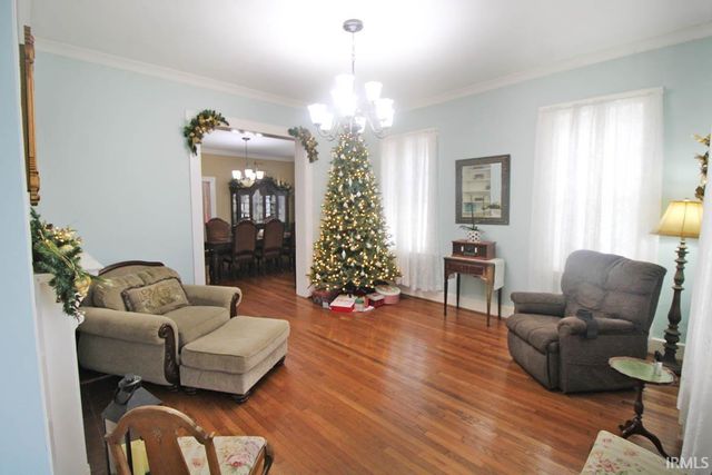 121 N Seventh Street, Boonville, IN 47601