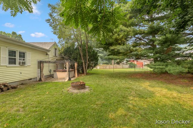 1524 Downey Street, Lansing, MI 48906