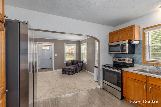 1524 Downey Street, Lansing, MI 48906