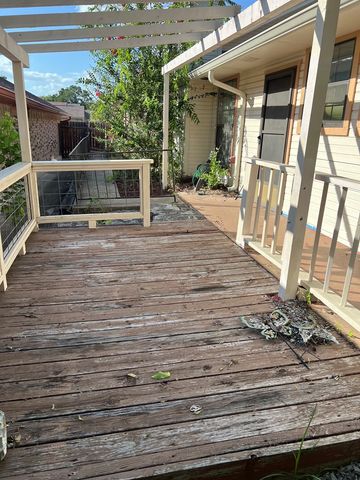 102 Aspen, Kerrville, TX 78028