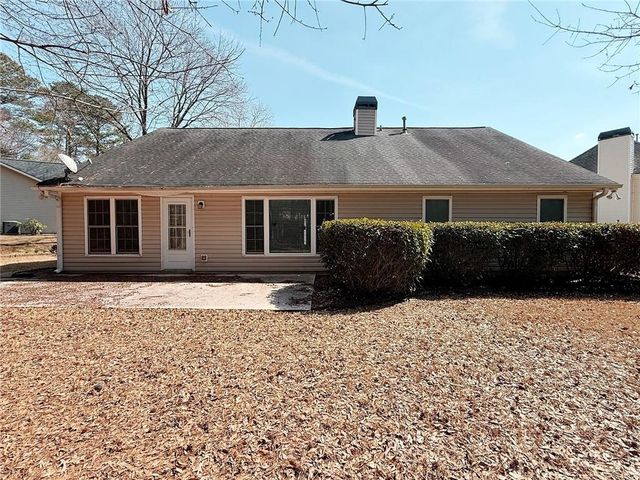 69 Morning Top Court, Suwanee, GA 30024