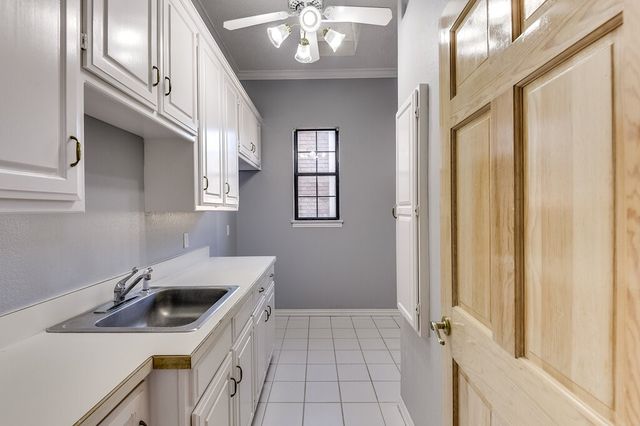 6702 Blake Drive, Arlington, TX 76001
