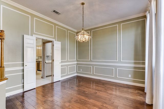 6702 Blake Drive, Arlington, TX 76001