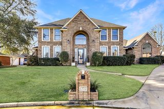 6702 Blake Drive, Arlington, TX 76001