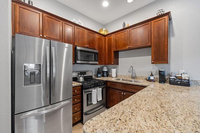 50590 Santa Rosa Plaza 1, La Quinta, CA 92253