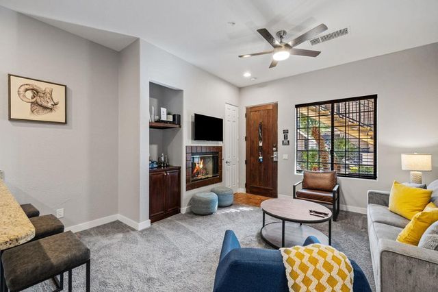 50590 Santa Rosa Plaza 1, La Quinta, CA 92253