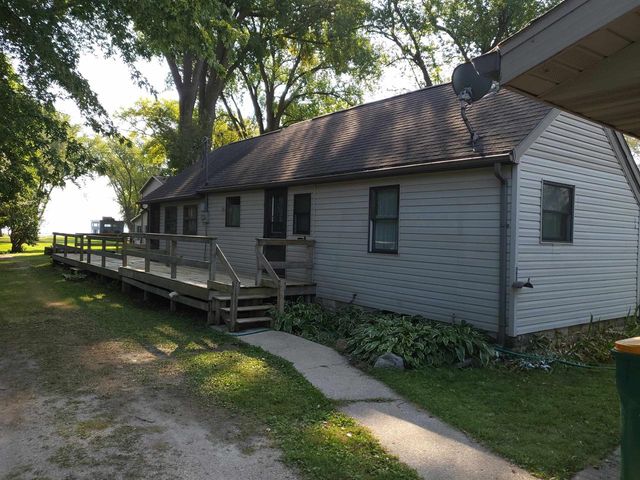 N8721 LAKESHORE DRIVE, Fond Du Lac, WI 54935