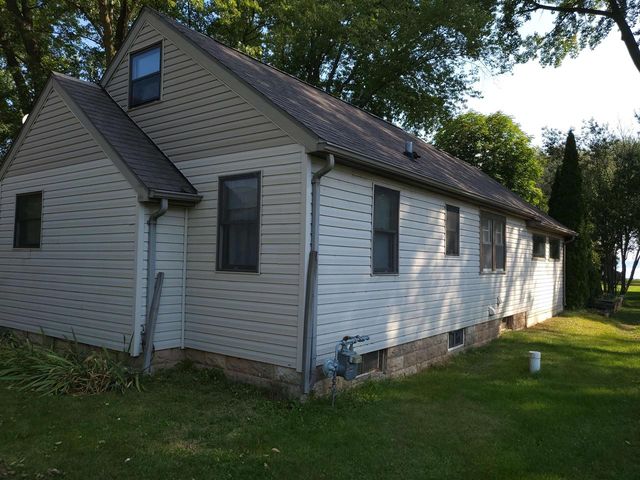 N8721 LAKESHORE DRIVE, Fond Du Lac, WI 54935