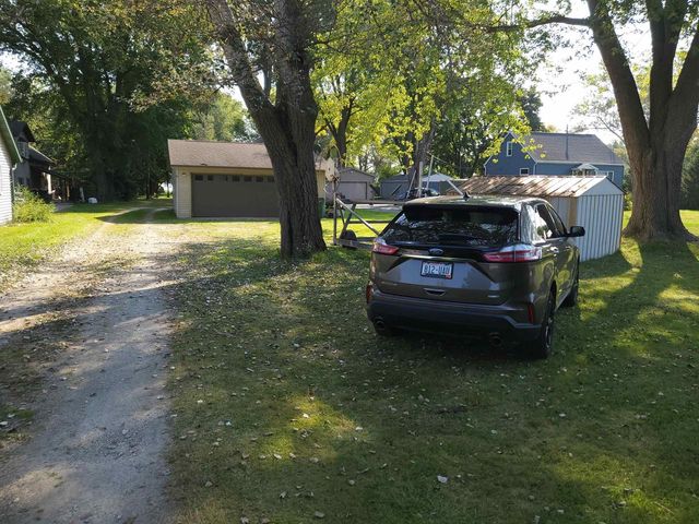 N8721 LAKESHORE DRIVE, Fond Du Lac, WI 54935