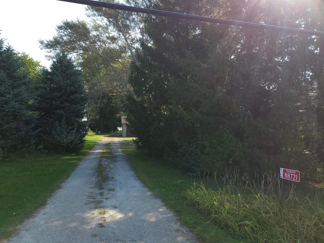 N8721 LAKESHORE DRIVE, Fond Du Lac, WI 54935