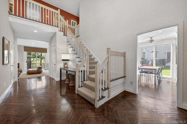 9 Easthaven Lane, White Plains, NY 10605