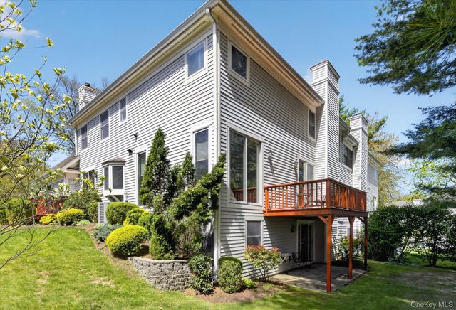 9 Easthaven Lane, White Plains, NY 10605