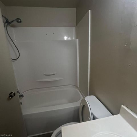 3953 Pearl ST 2, Fort Myers, FL 33916