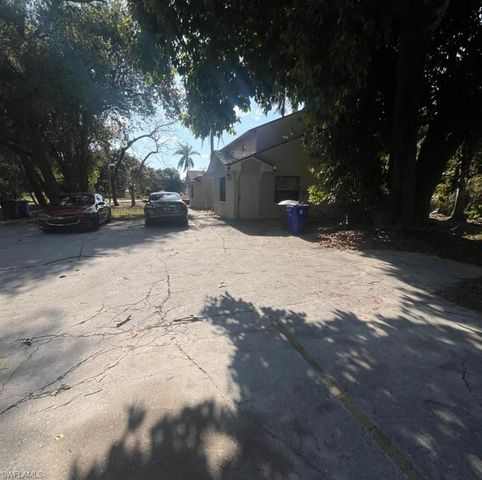 3953 Pearl ST 2, Fort Myers, FL 33916