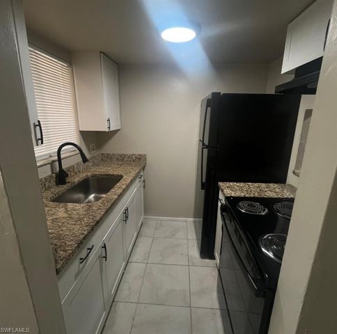 3953 Pearl ST 2, Fort Myers, FL 33916