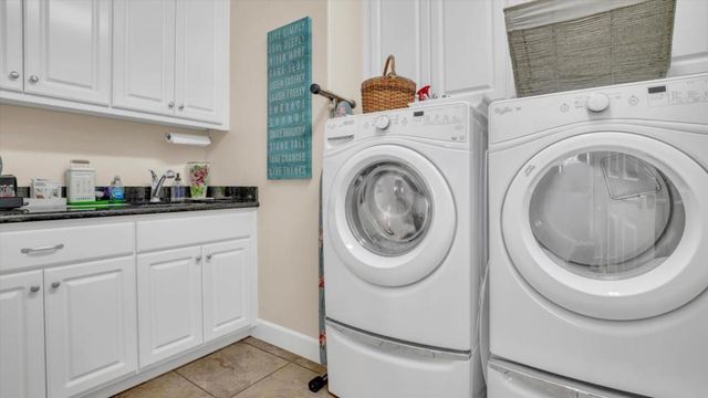 1467 Chestnut Hill Drive, Manteca, CA 95336