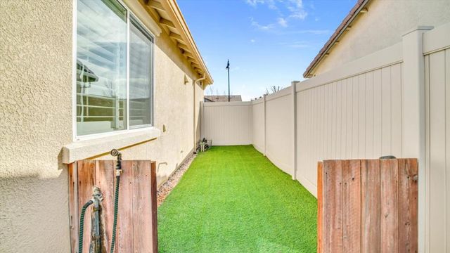 1467 Chestnut Hill Drive, Manteca, CA 95336