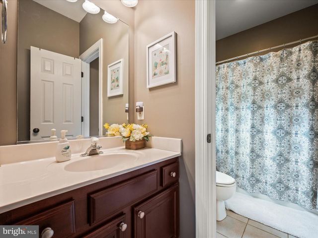 337 HERMITAGE BLVD, Berryville, VA 22611