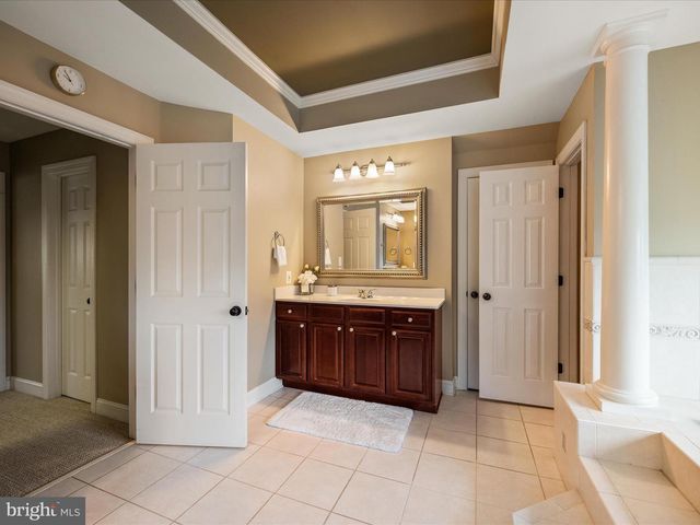 337 HERMITAGE BLVD, Berryville, VA 22611