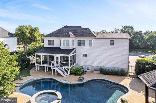 337 HERMITAGE BLVD, Berryville, VA 22611