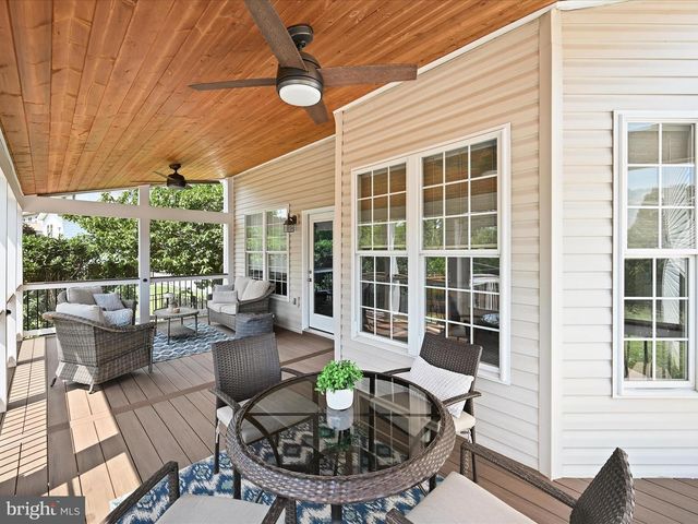 337 HERMITAGE BLVD, Berryville, VA 22611