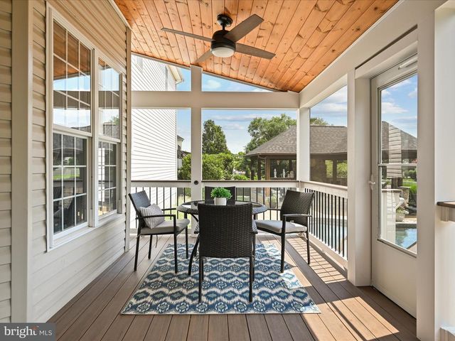 337 HERMITAGE BLVD, Berryville, VA 22611