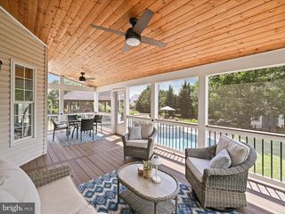 337 HERMITAGE BLVD, Berryville, VA 22611