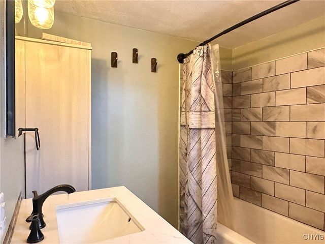 5916 College Hill Road, Vernon, NY 13476