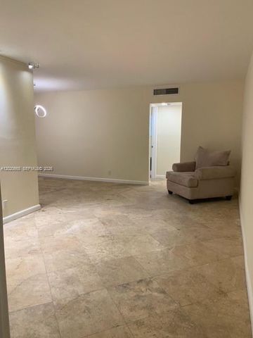 1100 NE 1st Ct 116, Hallandale Beach, FL 33009