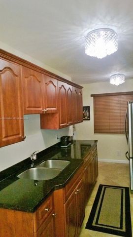 1100 NE 1st Ct 116, Hallandale Beach, FL 33009