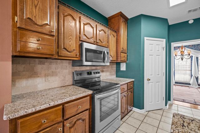 25 Wildwood Dr, Cabot, AR 72023