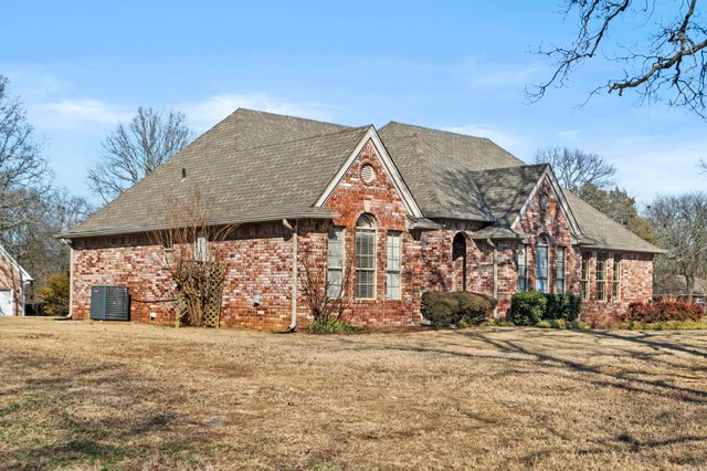 25 Wildwood Dr, Cabot, AR 72023