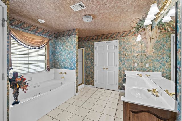 25 Wildwood Dr, Cabot, AR 72023