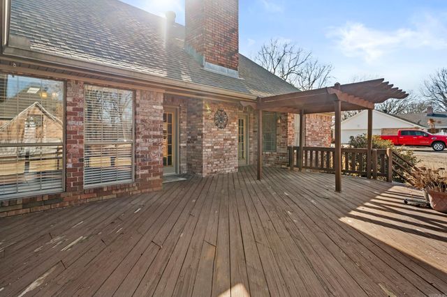 25 Wildwood Dr, Cabot, AR 72023