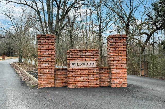 25 Wildwood Dr, Cabot, AR 72023