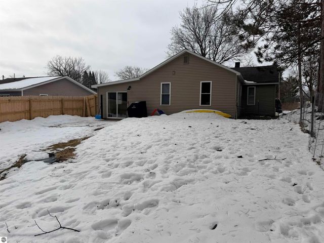 246 Robertson Street, Cadillac, MI 49601