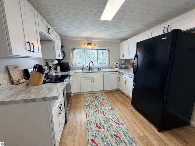 246 Robertson Street, Cadillac, MI 49601