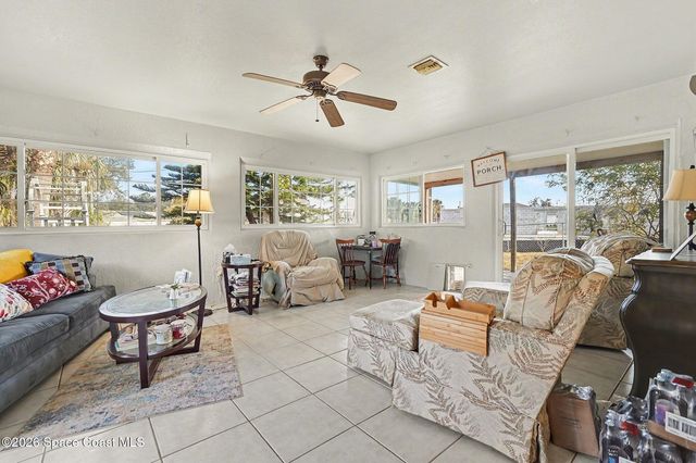 598 Gantry Street SW, Palm Bay, FL 32908